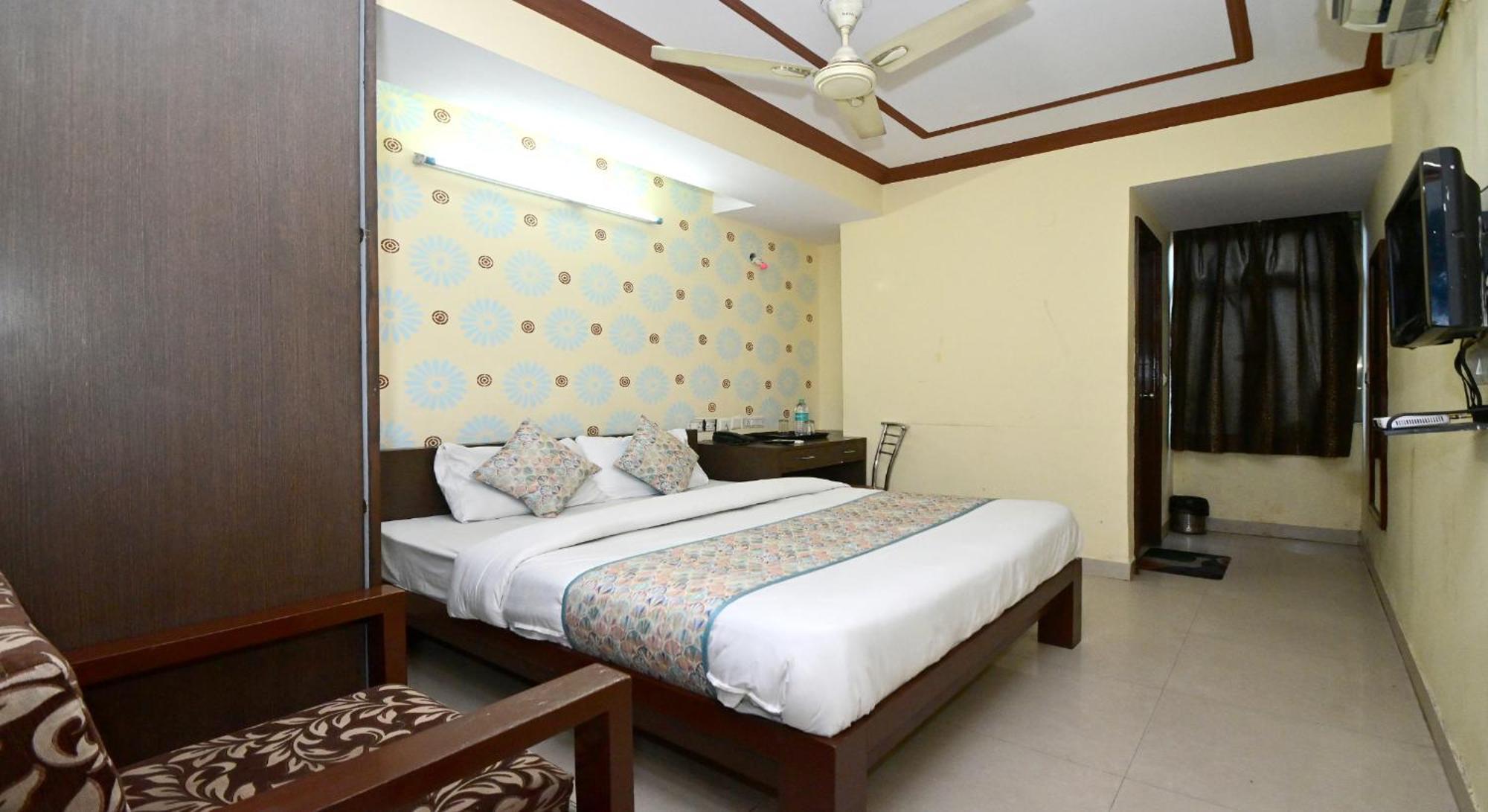 Hotel Laxmi Villa Palace-Near Jaipur Railway Station Eksteriør bilde