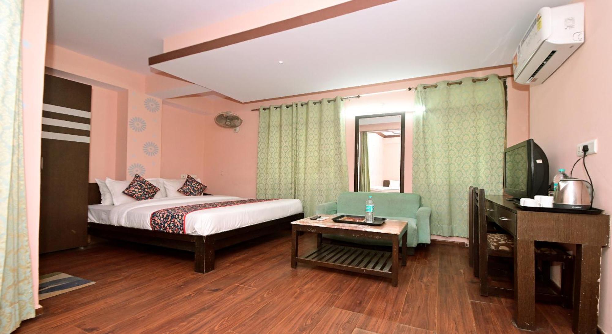 Hotel Laxmi Villa Palace-Near Jaipur Railway Station Eksteriør bilde